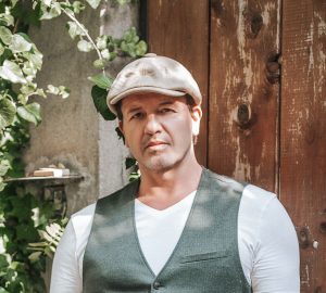 Иво Величков